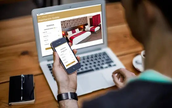 Administra tarifas y precios por temporada, habitación y cliente, maximizando los ingresos.