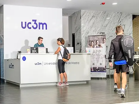 Consulta la disponibilidad de canchas y equipos en tiempo real, optimizando su uso y evitando conflictos.